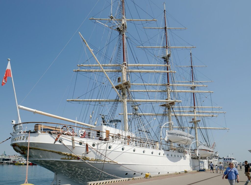 ship, recreational, touristic, mastic, blue sky, dock