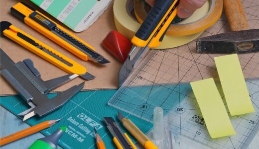 blades are engaged, hammer, subler, adhesive tape, self-adhesive, cutting mat, ruler, transparent, pencil, chores, woodwork, adhesive tape, cutting mat, cutting mat, chores, woodwork, woodwork, woodwork, woodwork, woodwork