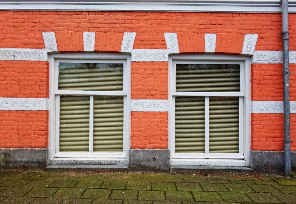 facade, house, front, brick, window, townhouse, urban, orange brick, basement window, basement apartment, townhouse, townhouse, townhouse, townhouse, townhouse, basement window, basement apartment, basement apartment, basement apartment, basement apartment, basement apartment