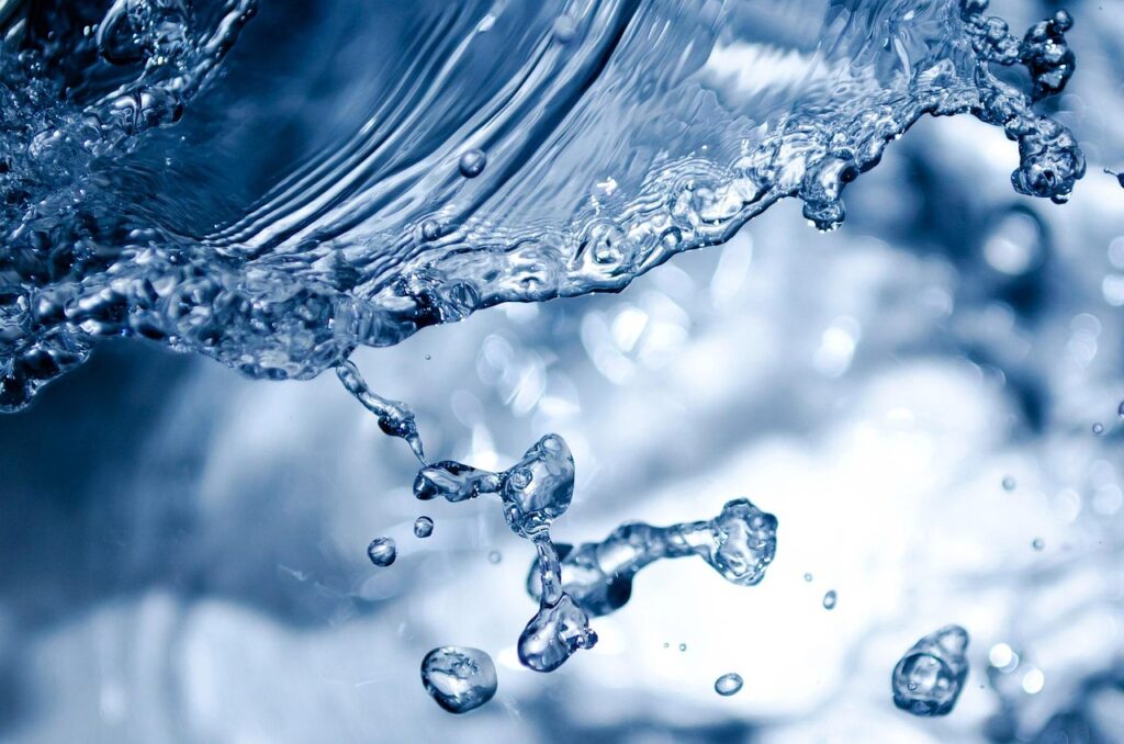splashing, splash, aqua, full hd wallpaper, water, pouring, windows wallpaper, clear, droplet, 4k wallpaper 1920x1080, liquid, fluid, flow, abstract, macro, mac wallpaper, flowing, drop, blue, hd wallpaper, laptop wallpaper, ripple, background, 4k wallpaper, raindrop, waterdrop, water drop, nature, free wallpaper, blue nature, wallpaper hd, blue background, blue water, free background, beautiful wallpaper, desktop backgrounds, wallpaper 4k, cool backgrounds, blue abstract, blue natural