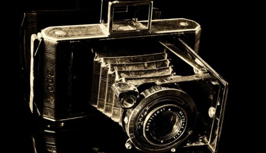 camera, balgenkamera, old, nostalgic, nostalgia, rangefinder camera, viewfinder, pictures, photo, taking photos, sepia coloured, reflection, reflections, anastigmat, aperture ring, self timer, roll film, rollfilm camera, old movie, black-and-white, camera, camera, camera, camera, camera