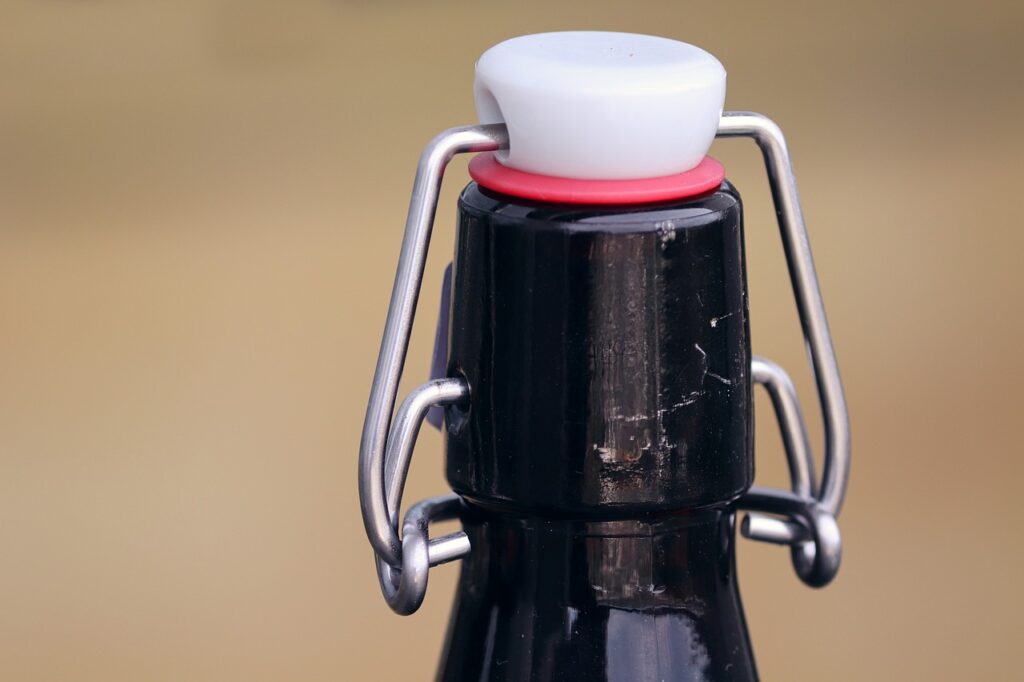 swivel bottle, bottle strap, metal, ceramic, closure, rubber seal, seal ring, tight, sealing sealing, beer bottle, plopp, design, bottle, traditional, bottleneck, liquid, drink, beer, beverages, closure, closure, rubber seal, beer bottle, beer bottle, beer bottle, beer bottle, beer bottle, bottleneck, beer, beer, beer