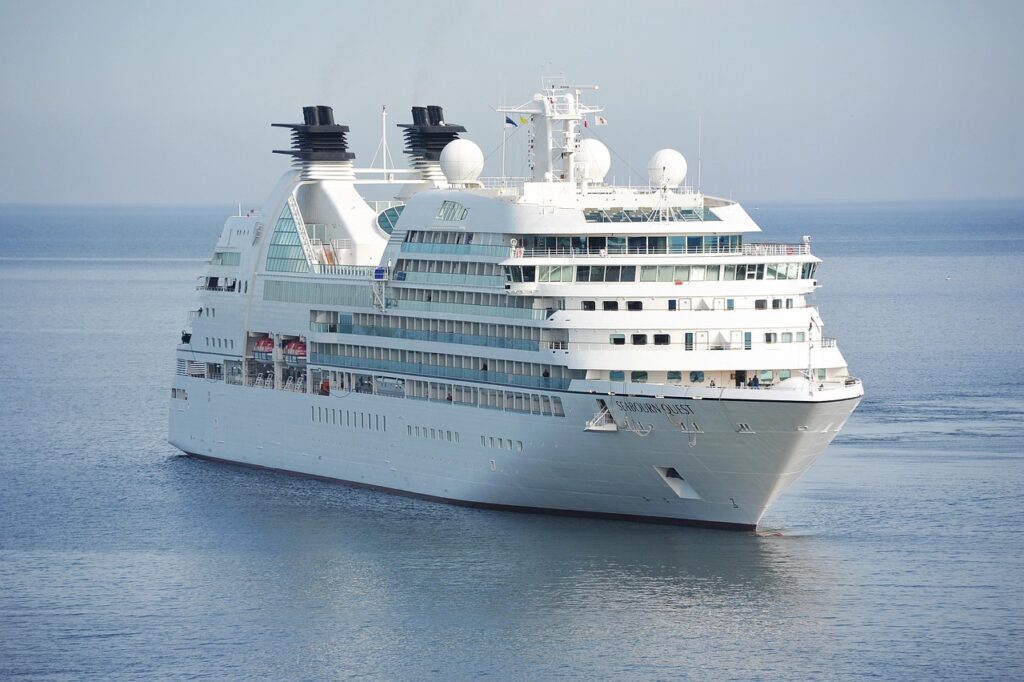 cruise, ship, ocean, cruise ship, passenger ship, cruise line, nature, vessel, passenger vessel, sailing, cruising, vacations, ship travel, travel, luxury, water, sea, baltic sea