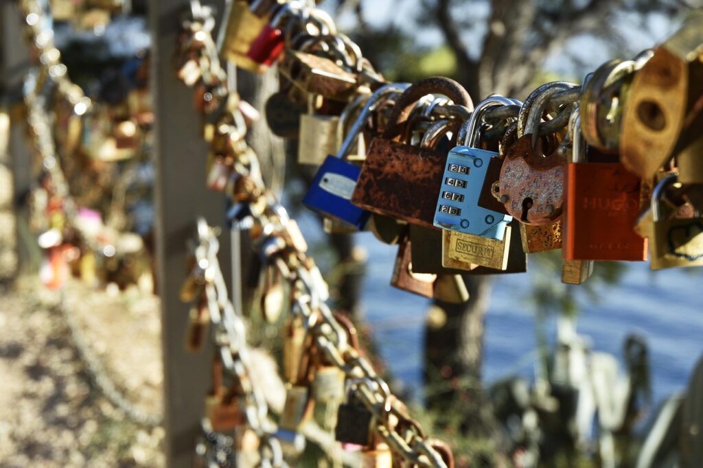 lock, colors, colorful, symbol, love, code, romantic, wedding, croatia, brown wedding, brown code, brown coding