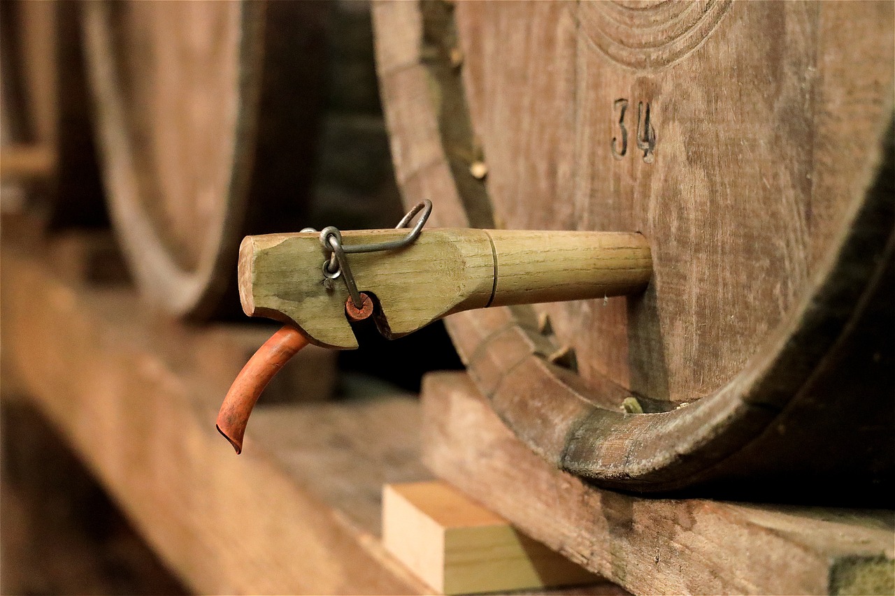 barrel, wooden barrel, tap, basement, cellar, most, barrels, oak, alcohol, wood, apple cider, wooden barrel, apple cider, apple cider, apple cider, apple cider, apple cider